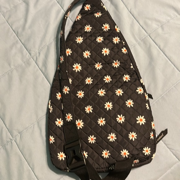 Simply Southern daisy patterned chest bag and card holder - Picture 5 of 8